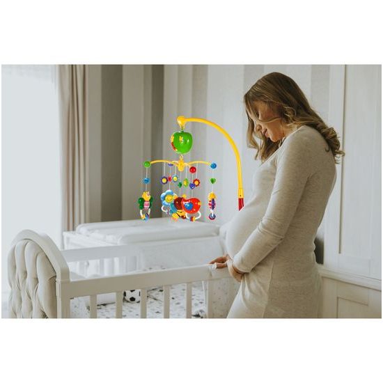 Kolotoč nad postýlku s melodiemi Little Bee