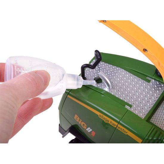 Kombajn na dálkové ovládání Silage Harvester