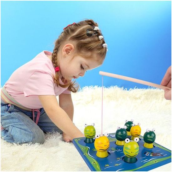 Dřevěné žabičky na lovení na magnet 3D