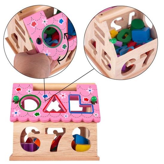 Dřevěný edukační domeček s prohazovacími otvory Wisdom House