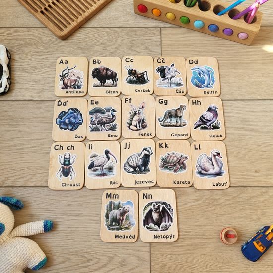 Barevné abecední karty - zvířata