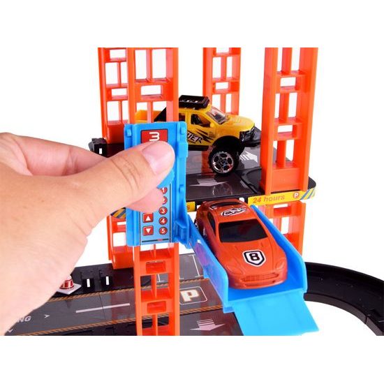 Patrové parkoviště, výtah pro auta s autíčky