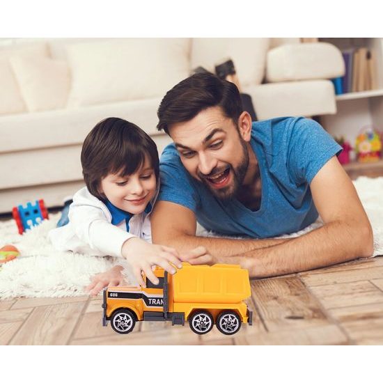 Nákladní auto se 6 stavebními stroji, kamiónem a skluzavkou Yellow Truck