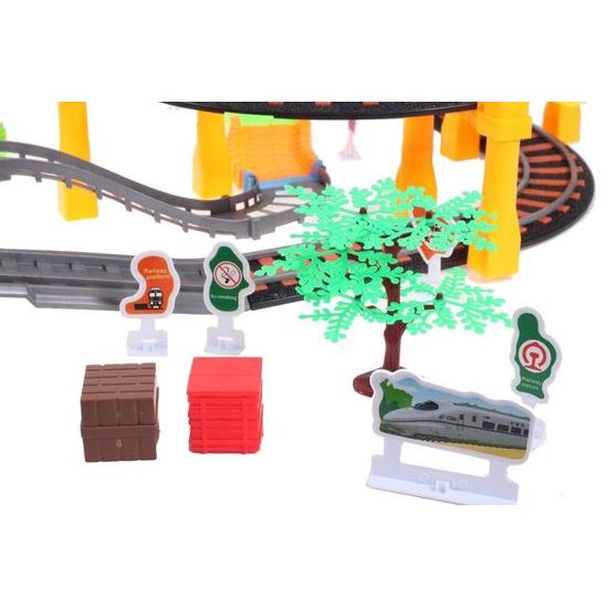 Dětská vláčkodráha se zvukem Cartoon Trail 192 součástí