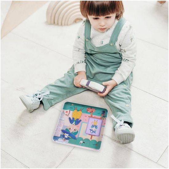 Magnetická ukládačka oblečení pro modelku Fashion Girl