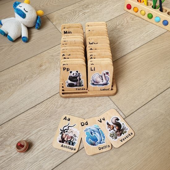 Barevné abecední karty - zvířata
