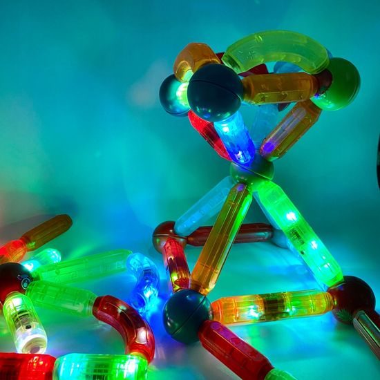 Magnetická svítící stavebnice Light Sticks 128 dílků