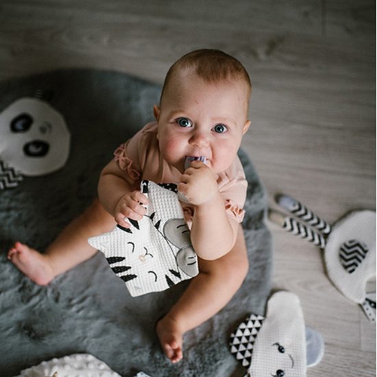 Plyšová šustící Kočička