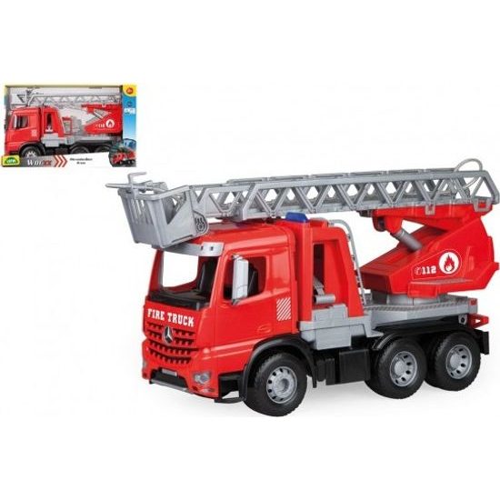 Auto hasiči Mercedes-Benz Arocs, s žebříkem, stříkající vodu