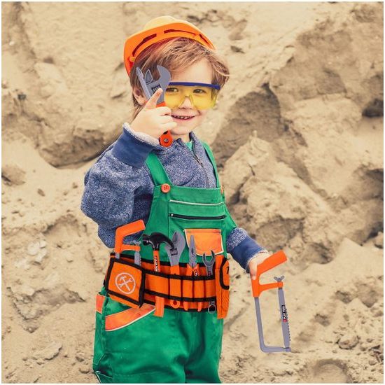 Sada dětského nářadí s helmou Malý opravář