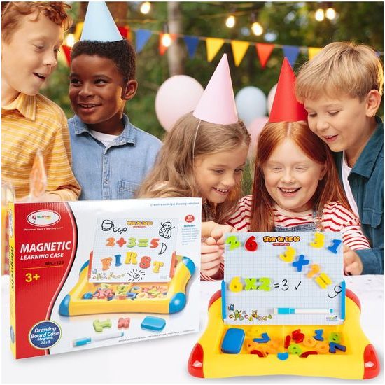 Magnetická tabulka s písmeny a číslicemi First Classroom II