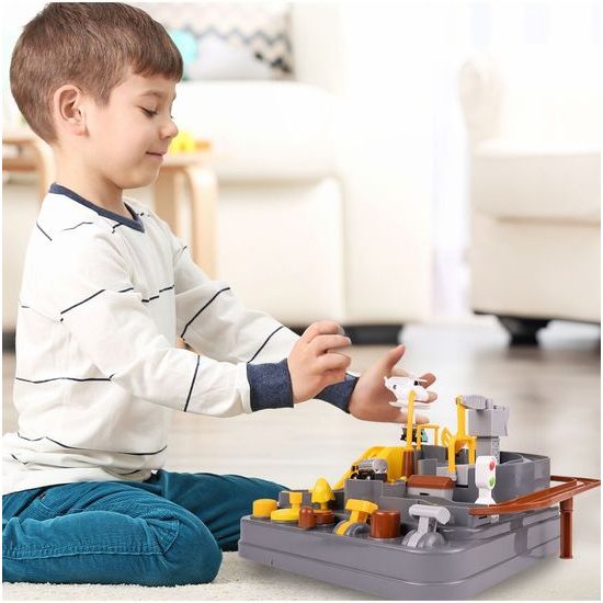 Interaktivní dětská dráha se 2 autíčky a helikoptérou Engineering Adventure