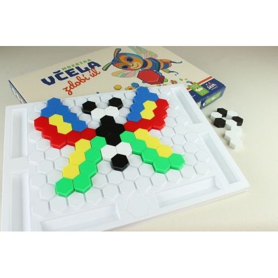 Včela zdobí úl 60ks mozaika