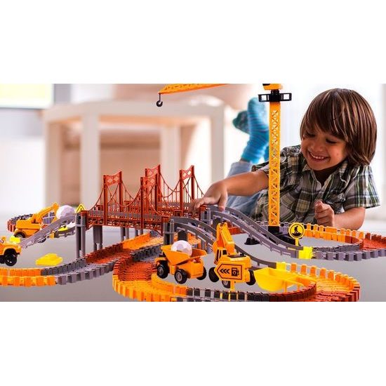 Autodráha s autíčkem na baterii a jeřábem 273 dílků City Truck