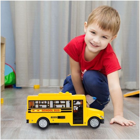 Dětský autobus se světlem a zvuky School Bus 1:20