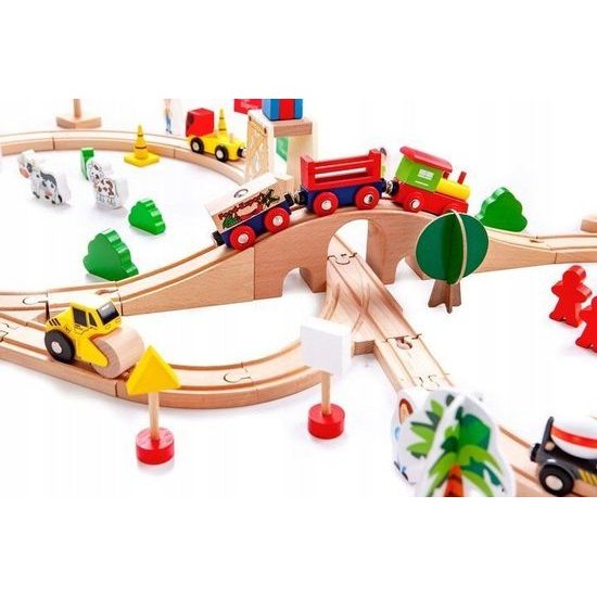 Ecotoys dřevěná vláčkodráha na baterie 78 dílků