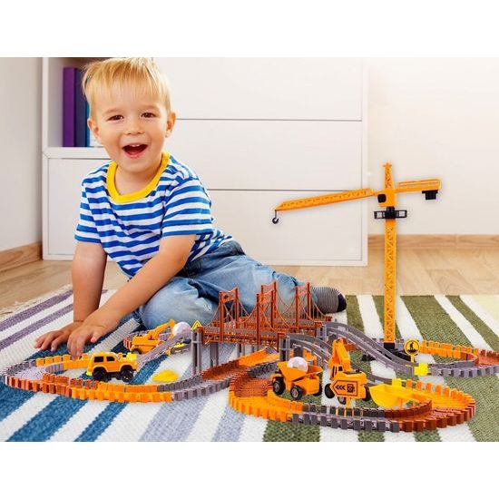 Autodráha s autíčkem na baterii a jeřábem 273 dílků City Truck