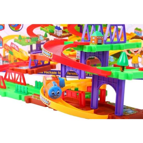 Parkovací garáž s lokomotivou na baterie Puzzle Parking