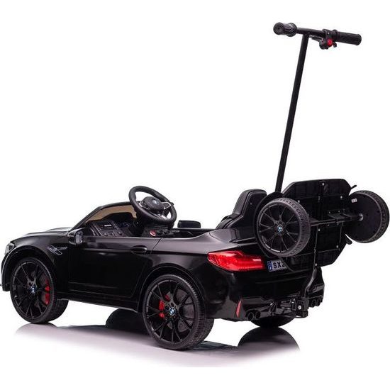 Elektrické auto BMW M5 s platformou, černé