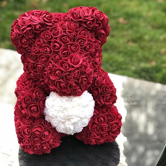 Medvídek z růží bordo s bílým srdcem Rose Bear 40 cm