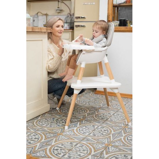 Dětská jídelní židlička Caretero Tuva - růžová