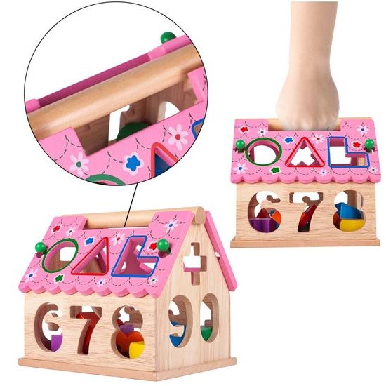 Dřevěný edukační domeček s prohazovacími otvory Wisdom House