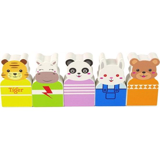 Dřevěné ruské kolo s figurkami zvířat