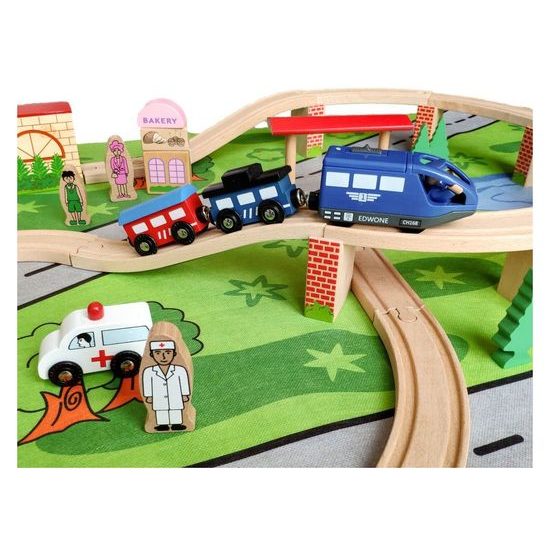 Ecotoys dřevěná vláčkodráha na baterie 50 dílků s podložkou