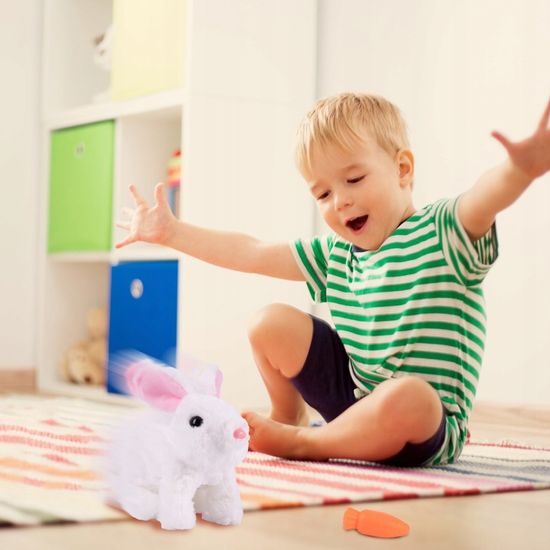 Interaktivní plyšový králíček v přepravce Plush Pet - bílý