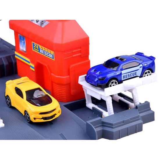 Záchranná stanice se 3 autíčky, helikoptérou a příslušenstvím Rescue Centre