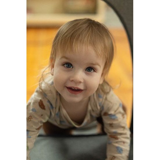 Dětská cestovní postýlka CARETERO ESTI se stahovací bočnicí black