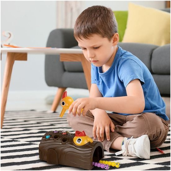 Magnetická hra pro děti Datel a červíci