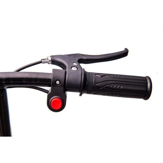 Elektrické auto BMW M5 s platformou, černé