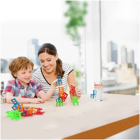 Dětská dovednostní hra Veselé židličky 18 součástí