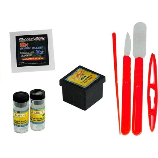 Mikroskop s příslušenstvím