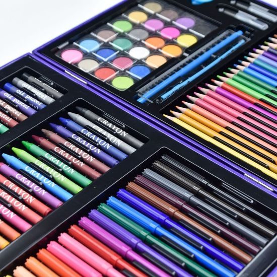 Umělecká sada v kufru s kosmonautem 128 kusů modrá