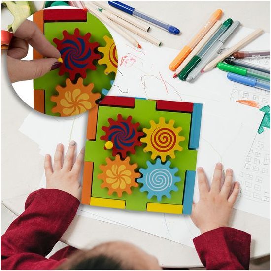 Dřevěná edukační kostka s autíčky 5v1