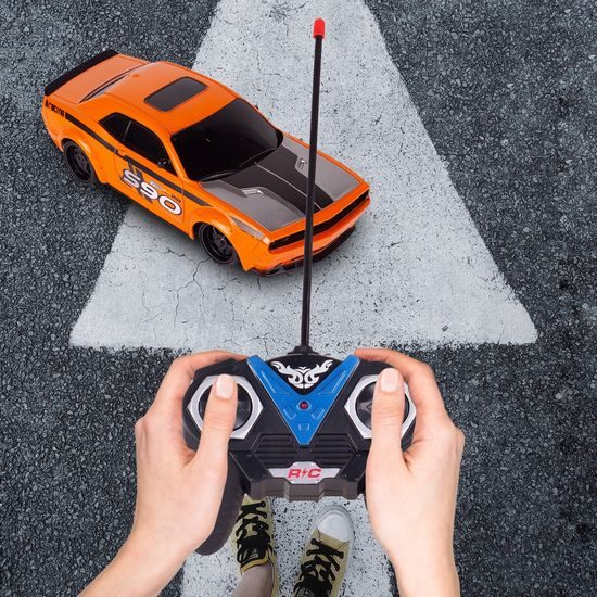 Závodní auto na dálkové ovládání Speed King S90 oranžové 1:24