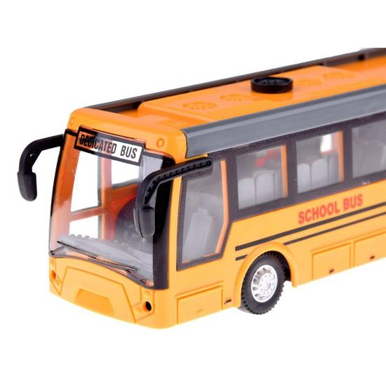 Autobus na dálkové ovládání Superior Bus