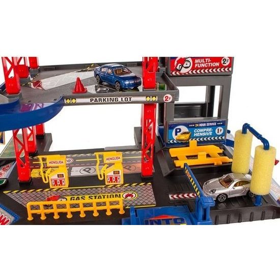 Doris parkovacia garáž s výťahom, helikoptérou a autíčkami