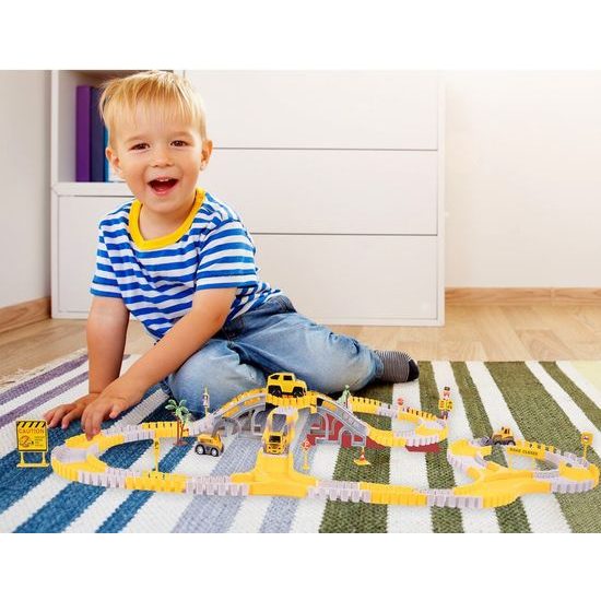 Autodráha s autíčkem na baterie a stavebními stroji 255 dílků City Truck