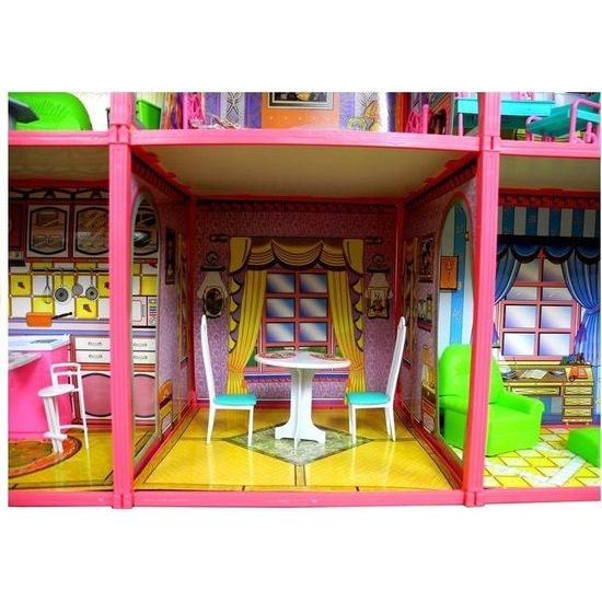 Velký domeček pro panenky s nábytkem