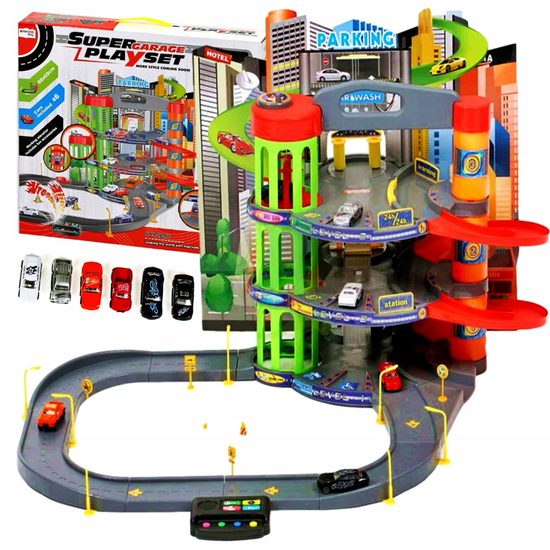 Doris 3 patrová garáž s výtahem, myčkou, na baterie