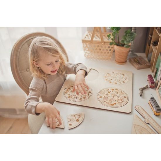 Pizza - zlomky - dřevěné edukativní puzzle