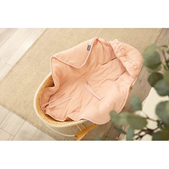 Mušelínová zavinovačka do autosedačky - růžová