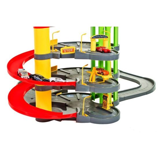 Doris 3 patrová garáž s výtahem, myčkou, na baterie