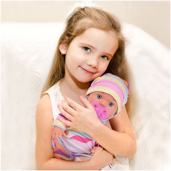 Panenka Sweet Doll 30 cm s jídelní židličkou a dalším příslušenstvím