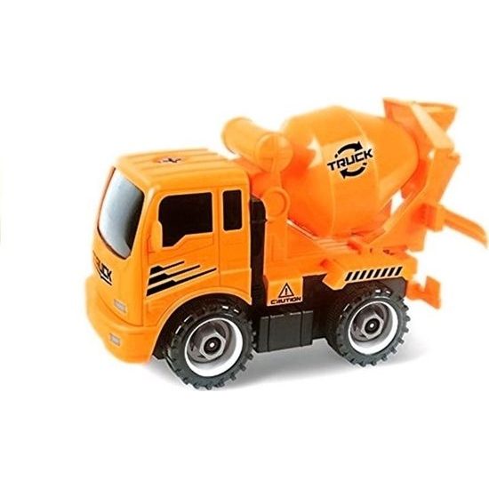 Sada auto s vyměnitelnými přívěsy a šroubováky