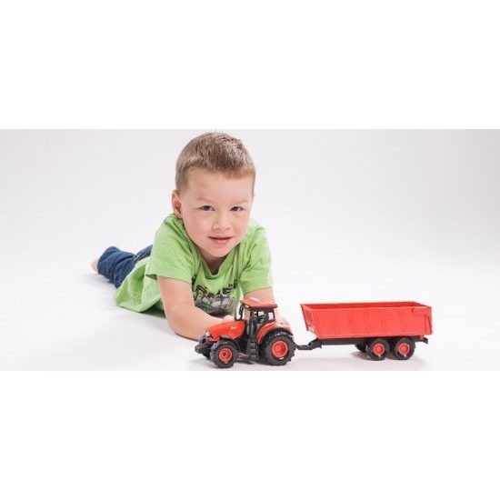 Traktor Zetor s valníkem