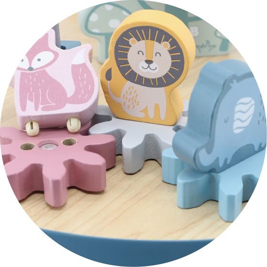 Dřevěný stoleček s aktivitami Viga